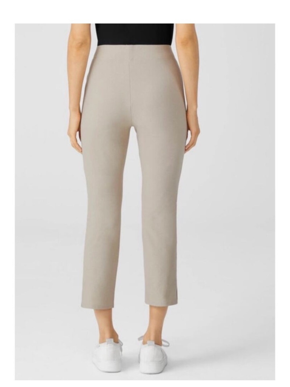 Eileen Fisher Cropped Slim Crepe Pants in Light Taupe XS
